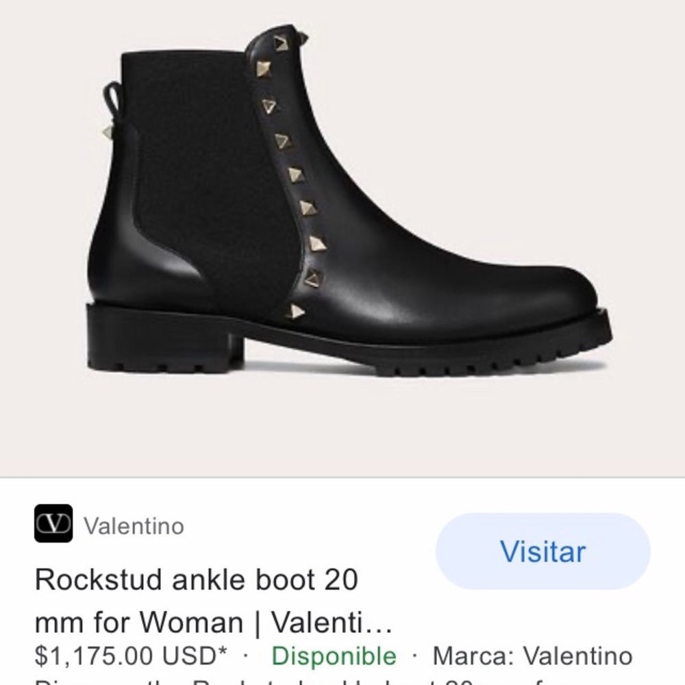 Valentino Garavani ROCKSTUD ANKLE BOOT 20 MM